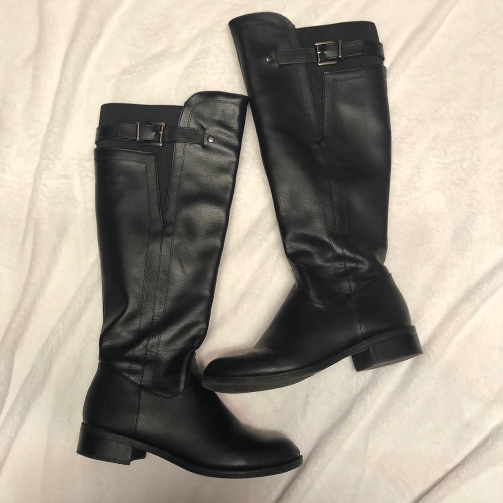 Black riding boots!